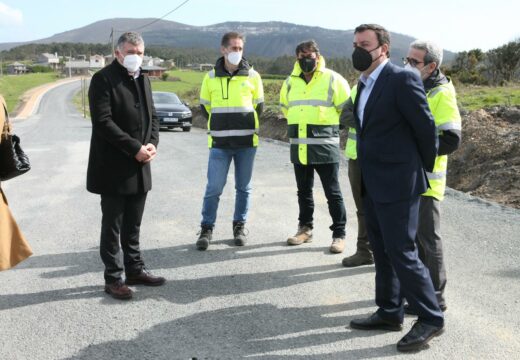 A Deputación dá Coruña vén de aprobar en pleno 536.000 euros para acabar a estrada que dá acceso aos cantís de Loiba